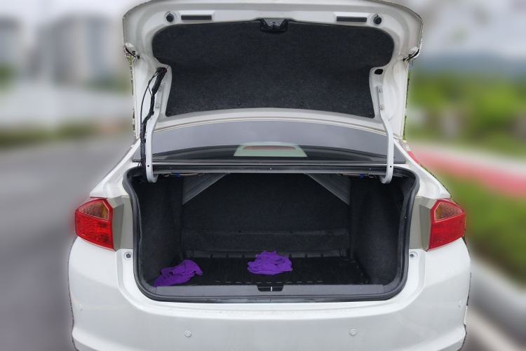 Used Honda City 2015 1.5L CVT Comfort Version Trunk