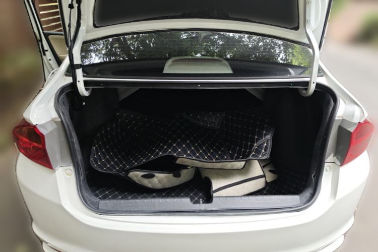 Used Honda City 2015 1.5L CVT Comfort Version Trunk