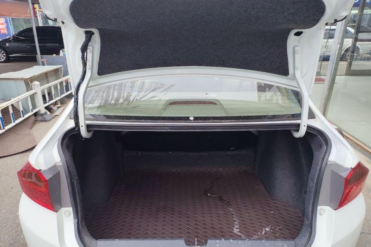Used Honda City 2015 1.5L CVT Comfort Version Trunk