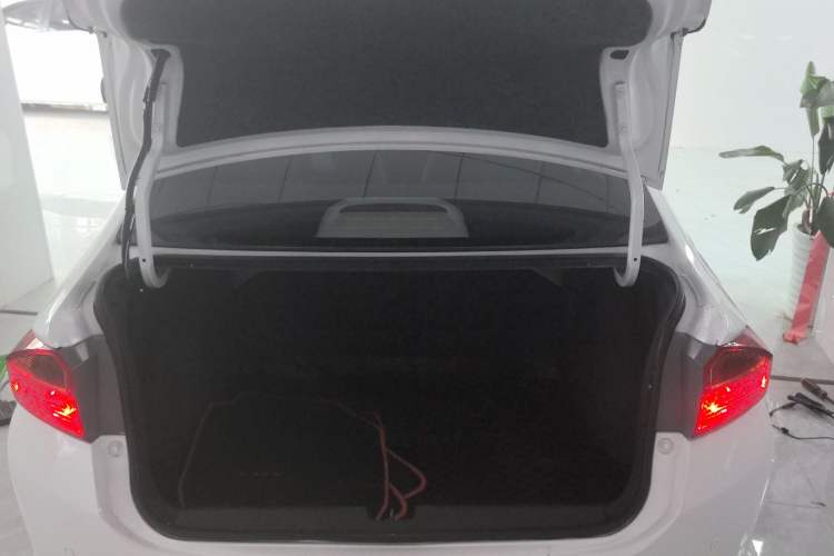 Used Honda City 2015 1.5L CVT Luxury Edition Trunk
