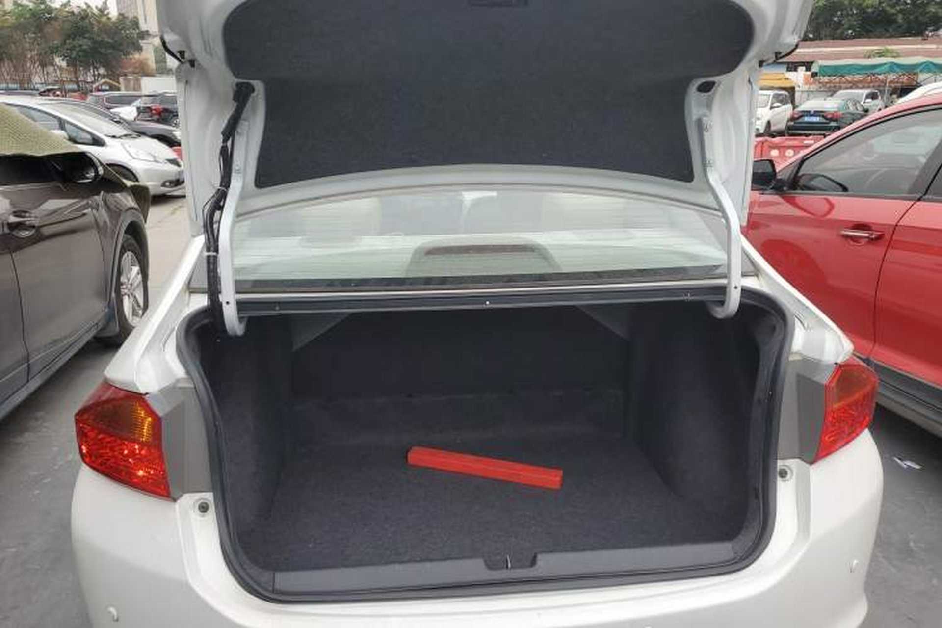 Used Honda City 2015 1.5L CVT Comfort Version Trunk