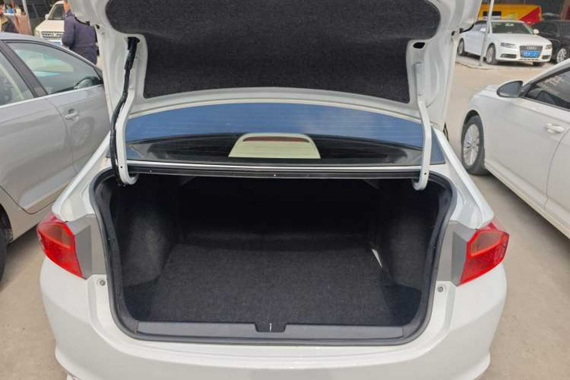Used Honda City 2015 1.5L manual Comfort version Trunk