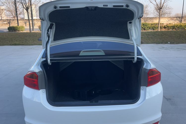 Used Honda City 2015 1.5L CVT Comfort Version Trunk