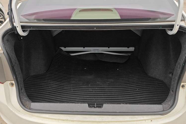 Used Honda City 2015 1.5L Manual Advance Edition Trunk