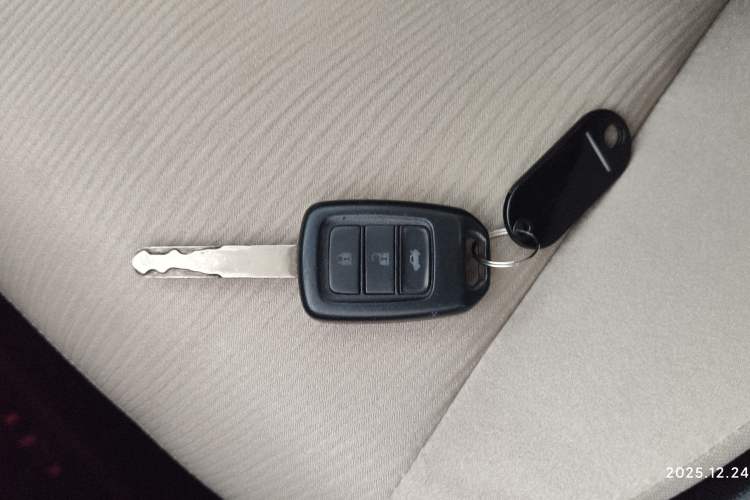 Used Honda City 2015 1.5L manual Comfort version Vehicle Key