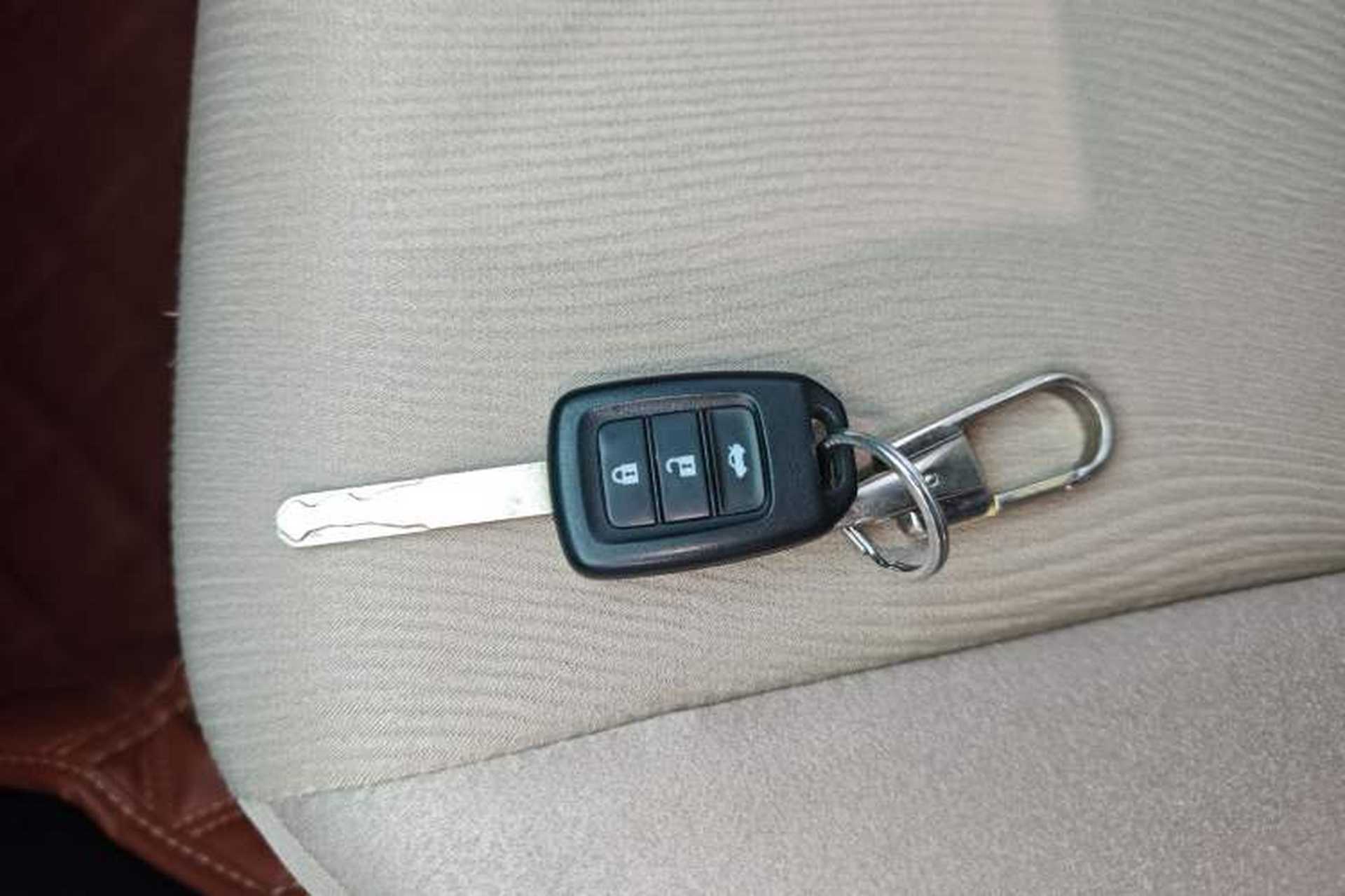 Used Honda City 2015 1.5L manual Comfort version Vehicle Key