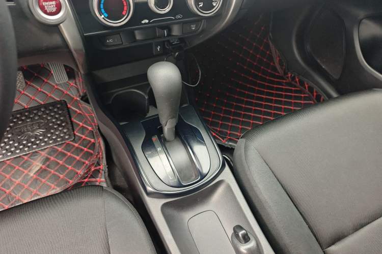 Used Honda City 2017 1.5L CVT Elite Edition Gear Lever