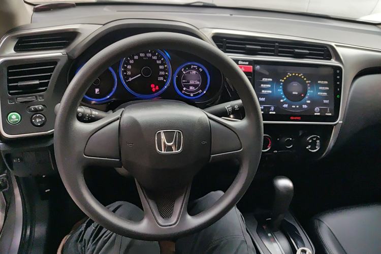 Used Honda City 2017 1.5L CVT Elite Edition Center Console