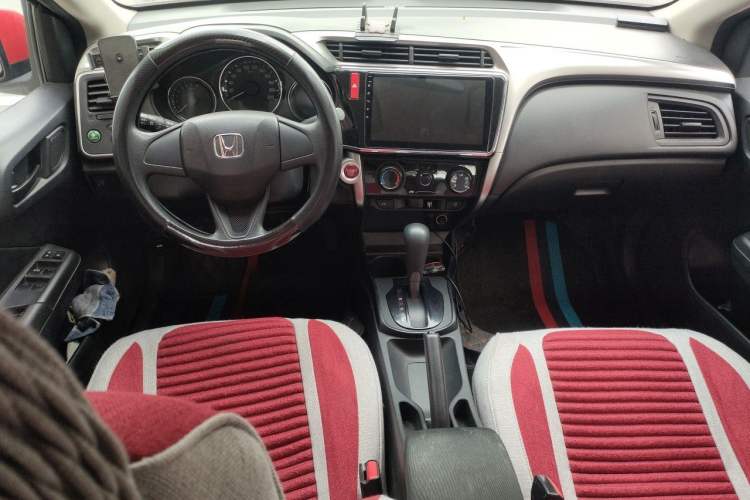 Used Honda City 2017 1.5L CVT Elite Edition Center Console