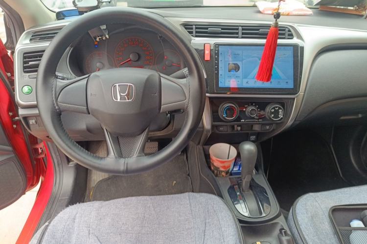 Used Honda City 2017 1.5L CVT Comfort Version Center Console