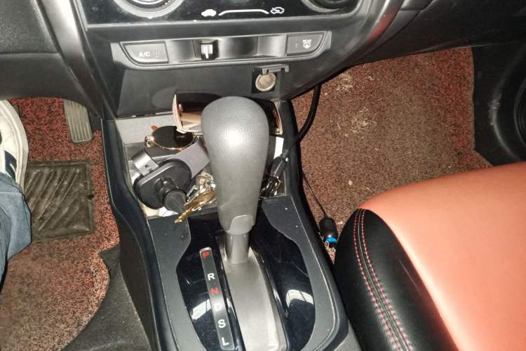 Used Honda City 2017 1.5L CVT Comfort Version Gear Lever