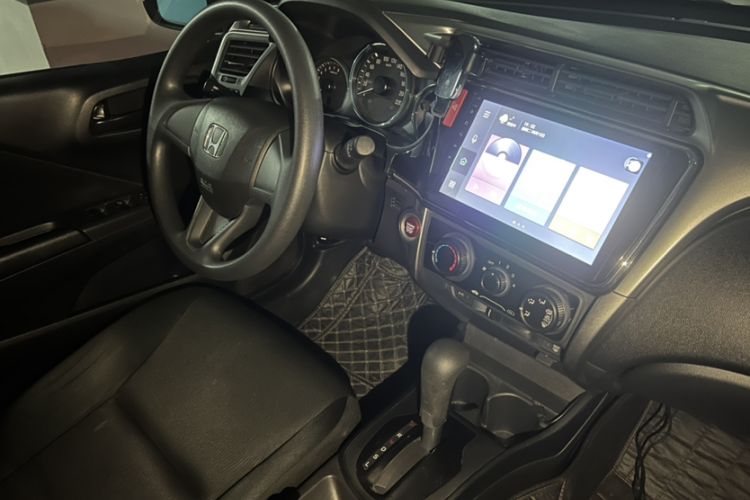 Used Honda City 2017 1.5L CVT Elite Edition Interior 1