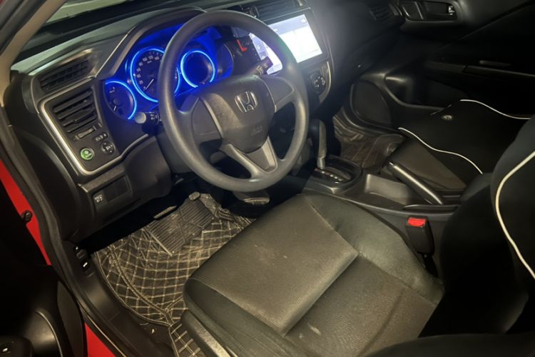 Used Honda City 2017 1.5L CVT Elite Edition Interior 2