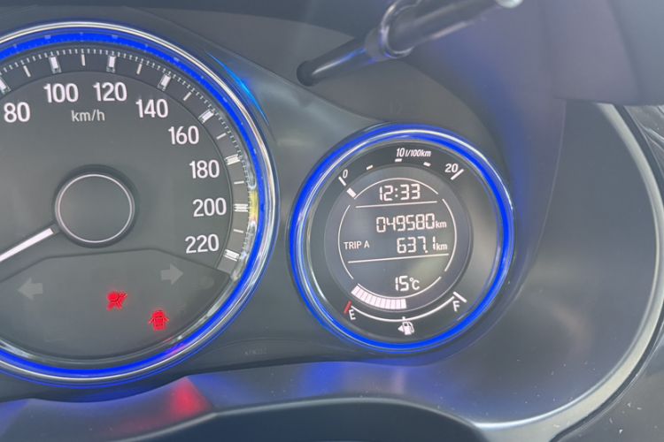 Used Honda City 2017 1.5L CVT Elite Edition Interior 5