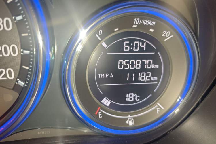 Used Honda City 2017 1.5L CVT Elite Edition Odometer Close Up