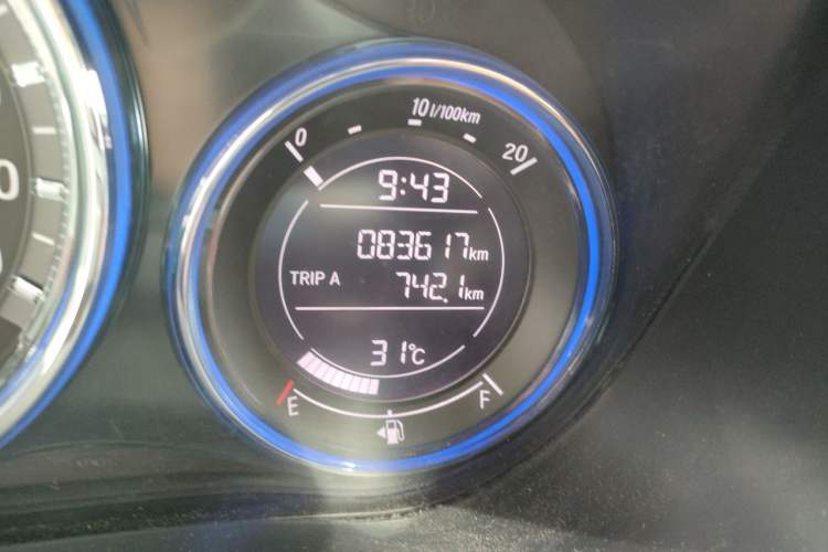 Used Honda City 2017 1.5L CVT Elite Edition Odometer Close Up