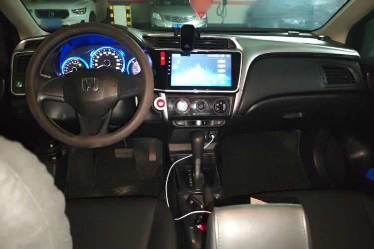 Used Honda City 2017 1.5L CVT Elite Edition Center Console