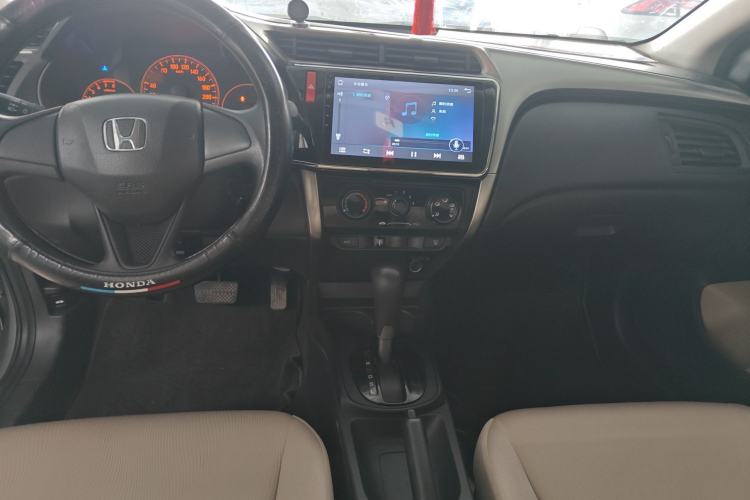 Used Honda City 2017 1.5L CVT Comfort Version Center Console