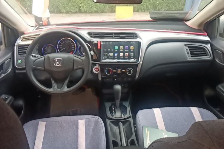 Used Honda City 2017 1.5L CVT Elite Edition Center Console