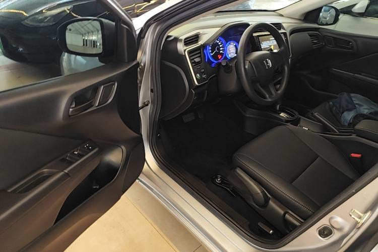 Used Honda City 2017 1.5L CVT Elite Edition Driver Seat