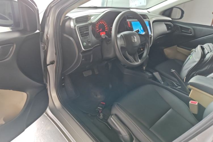 Used Honda City 2017 1.5L CVT Comfort Version Driver Seat