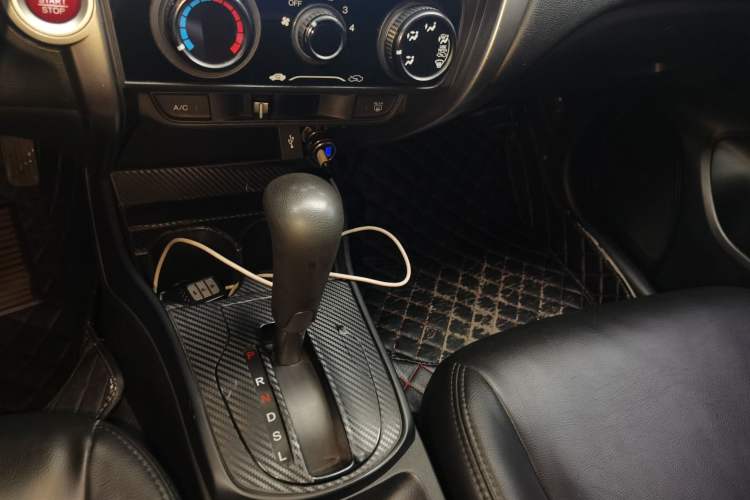 Used Honda City 2017 1.5L CVT Elite Edition Gear Lever