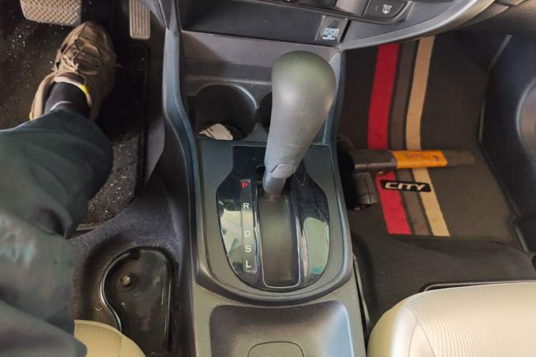 Used Honda City 2017 1.5L CVT Comfort Version Gear Lever