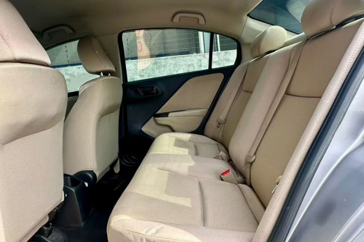 Used Honda City 2017 1.5L CVT Comfort Version Interior 1
