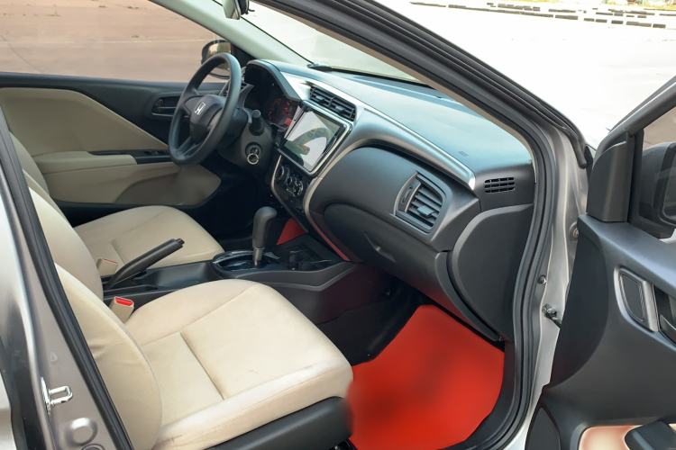 Used Honda City 2017 1.5L CVT Comfort Version Interior 1