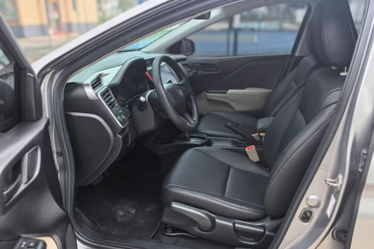 Used Honda City 2017 1.5L CVT Comfort Version Interior 1