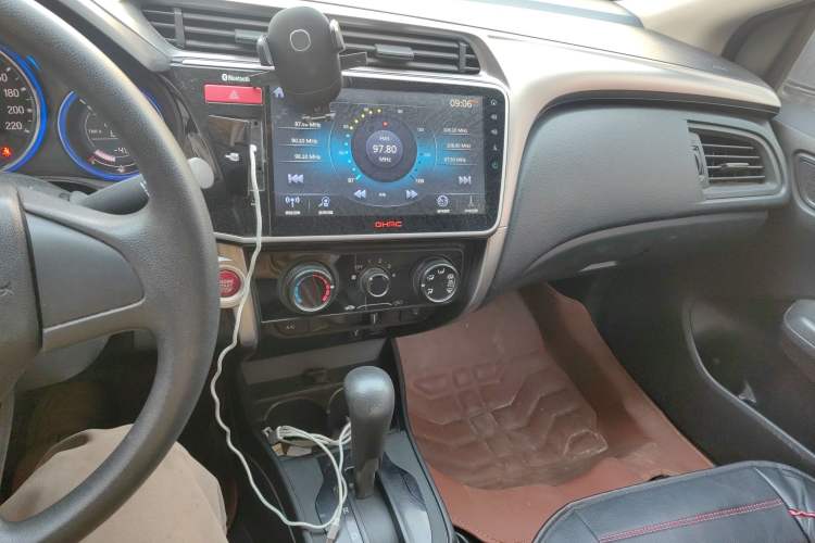 Used Honda City 2017 1.5L CVT Elite Edition Audio And AC Panel