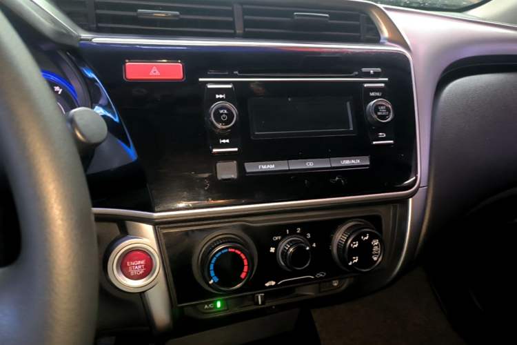 Used Honda City 2017 1.5L CVT Elite Edition Audio And AC Panel