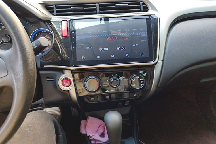 Used Honda City 2017 1.5L CVT Elite Edition Audio And AC Panel