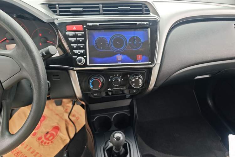 Used Honda City 2017 1.5L manual Comfort version Audio And AC Panel
