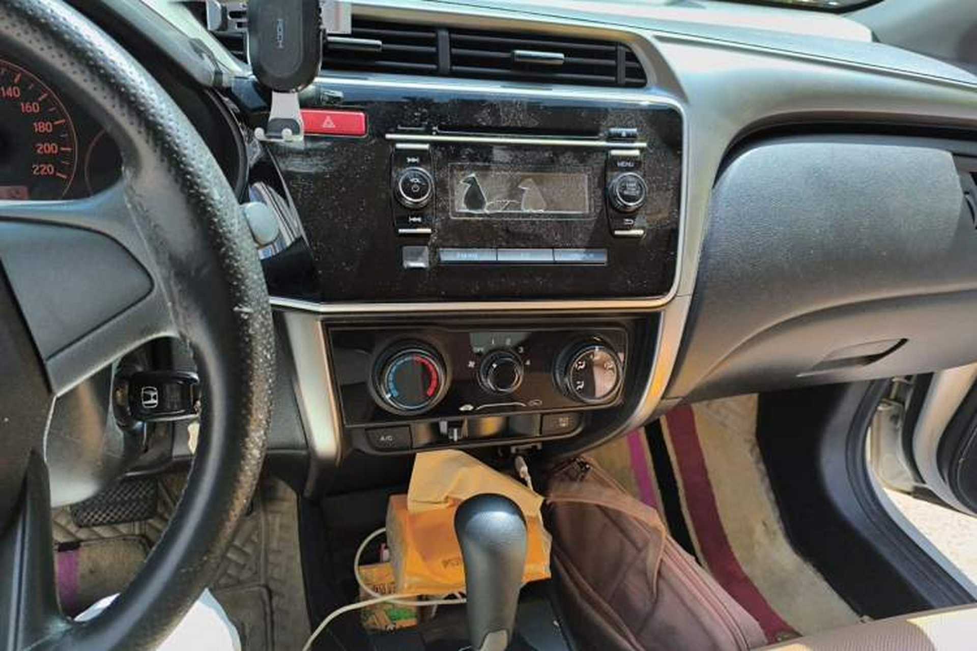 Used Honda City 2017 1.5L CVT Comfort Version Audio And AC Panel