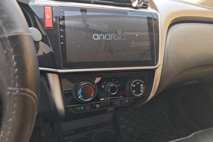 Used Honda City 2017 1.5L manual Comfort version Audio And AC Panel