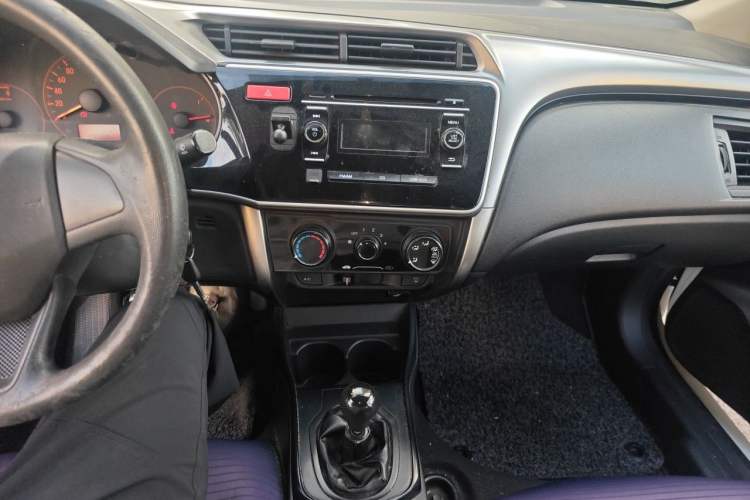 Used Honda City 2017 1.5L manual Comfort version Audio And AC Panel
