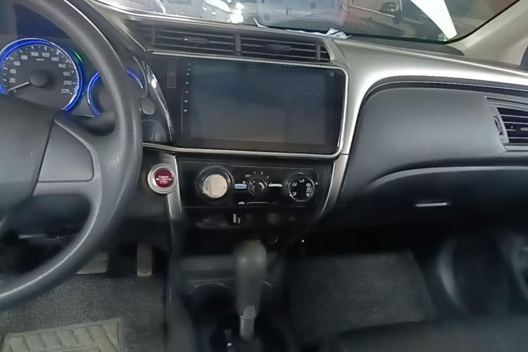 Used Honda City 2017 1.5L CVT Elite Edition Audio And AC Panel
