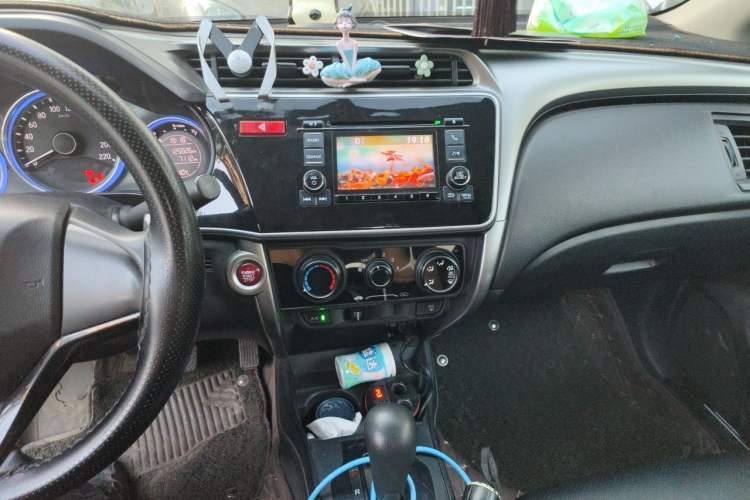 Used Honda City 2017 1.5L CVT Elite Edition Audio And AC Panel