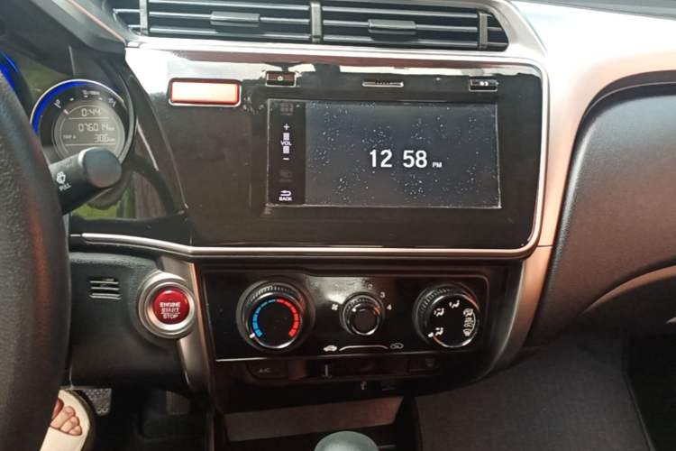Used Honda City 2017 1.5L CVT Elite Edition Audio And AC Panel