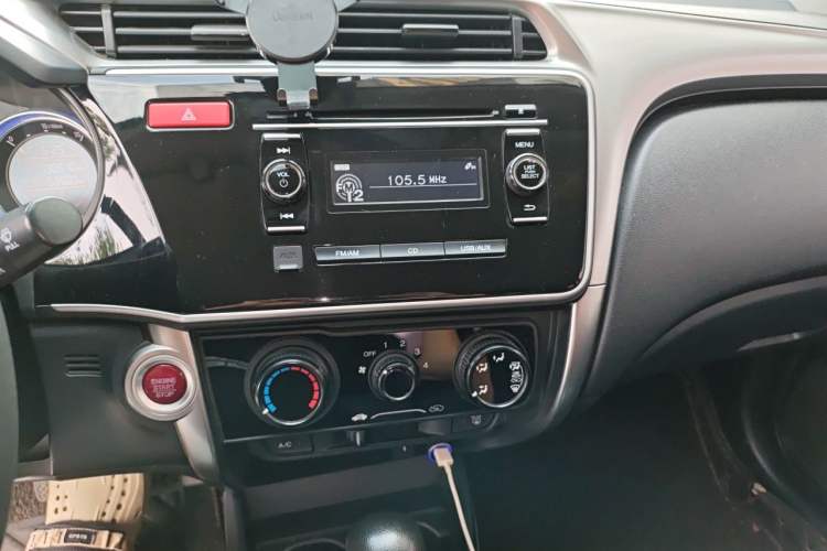 Used Honda City 2017 1.5L CVT Elite Edition Audio And AC Panel