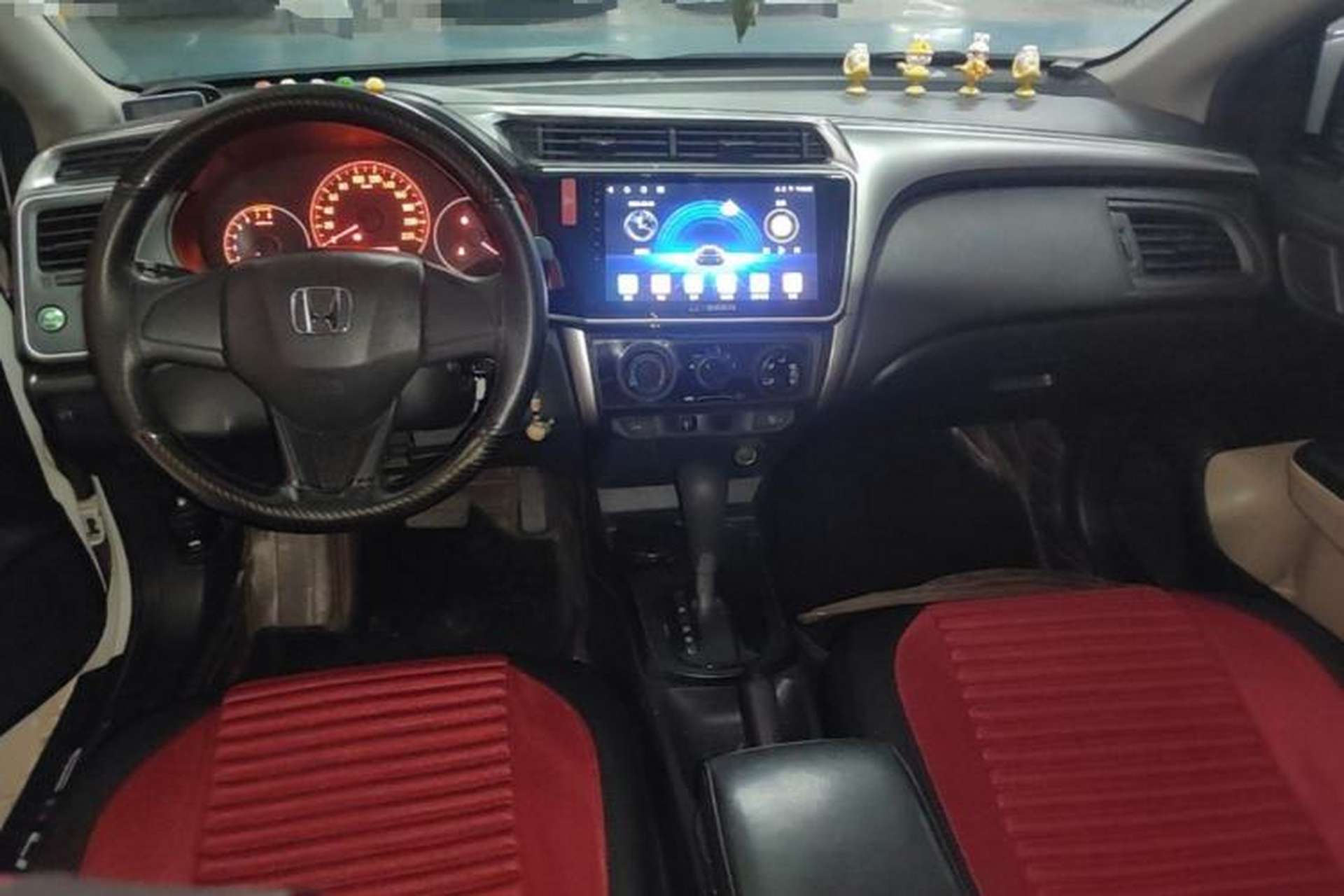 Used Honda City 2017 1.5L CVT Comfort Version Center Console