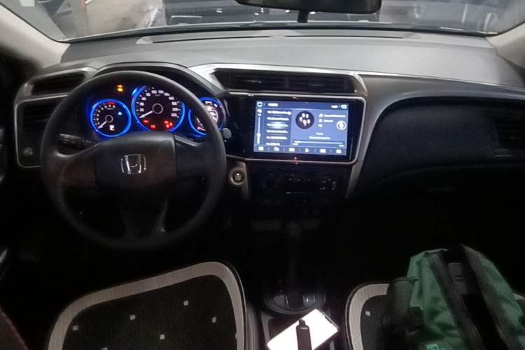 Used Honda City 2017 1.5L CVT Elite Edition Center Console