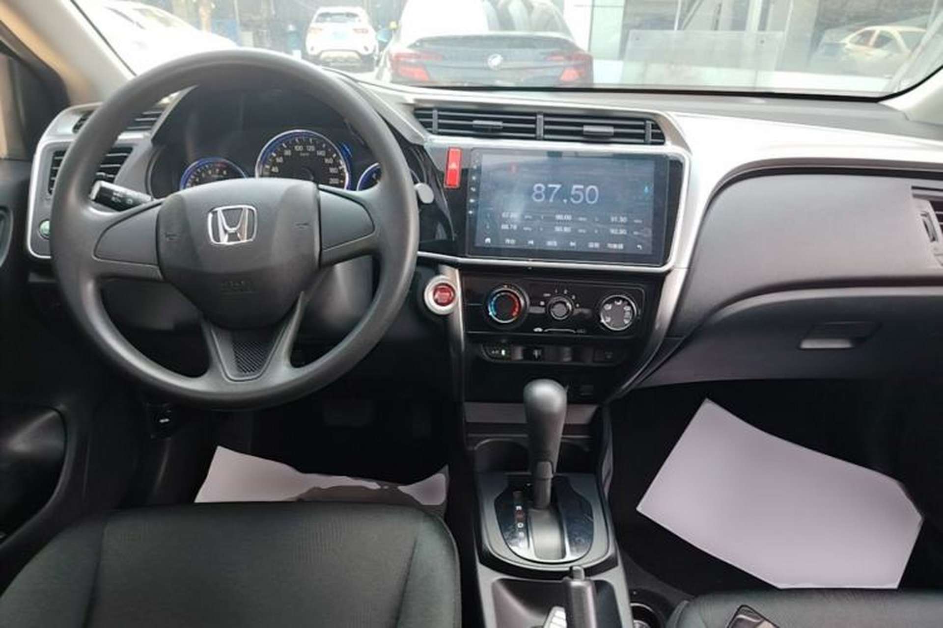 Used Honda City 2017 1.5L CVT Elite Edition Center Console