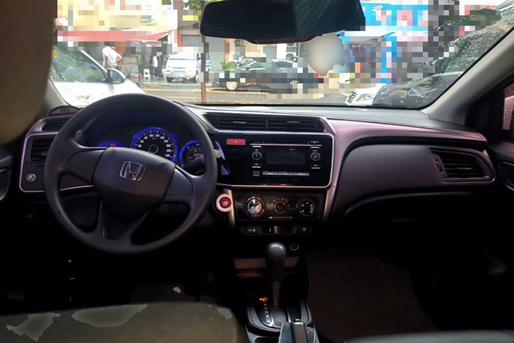 Used Honda City 2017 1.5L CVT Elite Edition Center Console