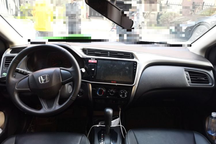Used Honda City 2017 1.5L CVT Comfort Version Center Console