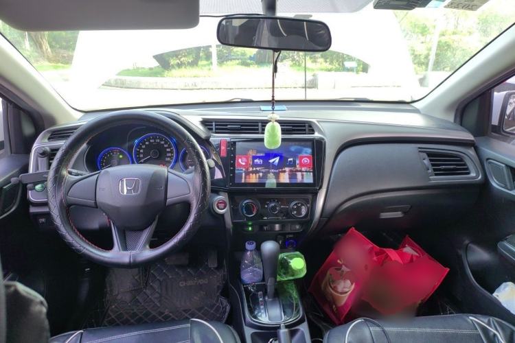 Used Honda City 2017 1.5L CVT Elite Edition Center Console