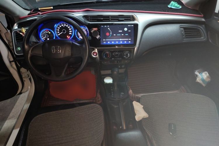 Used Honda City 2017 1.5L CVT Elite Edition Center Console