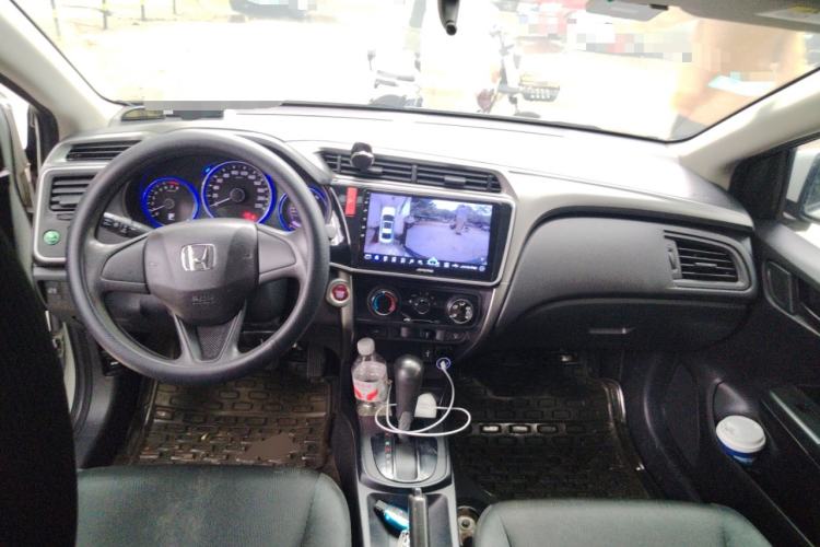 Used Honda City 2017 1.5L CVT Elite Edition Center Console