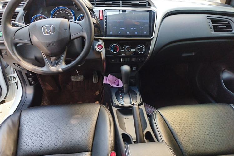 Used Honda City 2017 1.5L CVT Elite Edition Center Console